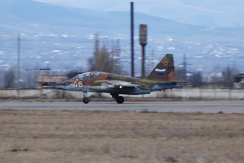 Frogfoot Su-25 RussiaAF-Douchanbe-06mars2008-DSC_0081.JPG